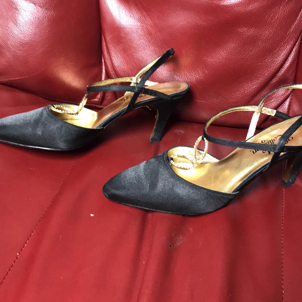 Shoes - Picture 2 of 8